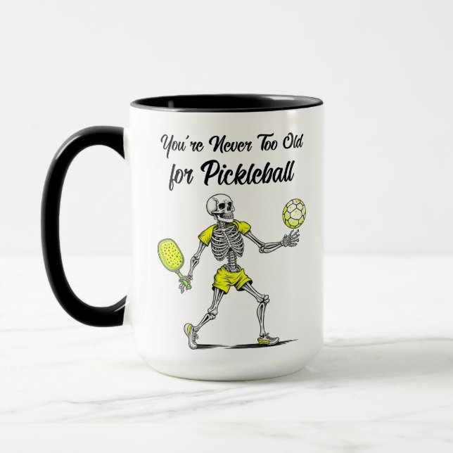 Mug Vous n'êtes jamais trop vieux pour le Pickleball (Gauche)