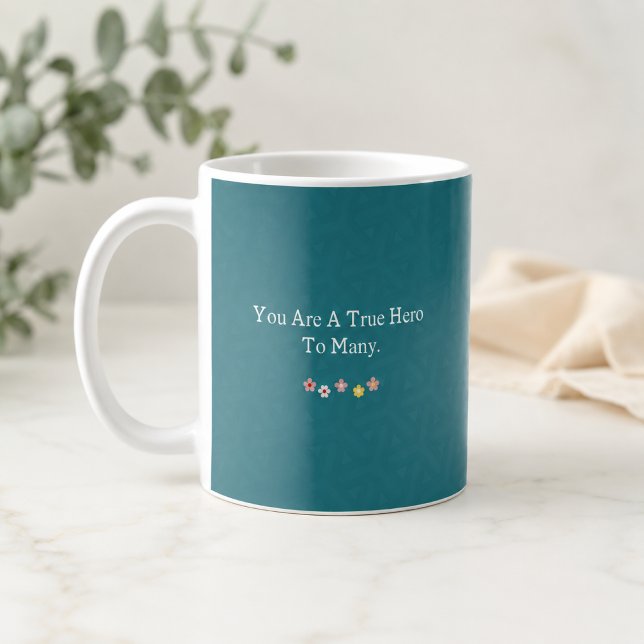 Mug Vrai héros pour beaucoup - Reconnaissance des pare (Créateur téléchargé)