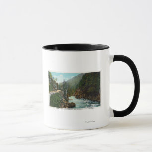 Mug Vue de Hwy de rivière d'Ausable près de Wilmingt