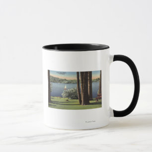 Mug Vue de rivage et de lac herbeux