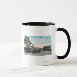 Mug Vue d'entrée à la cour de bateau de la Marine de