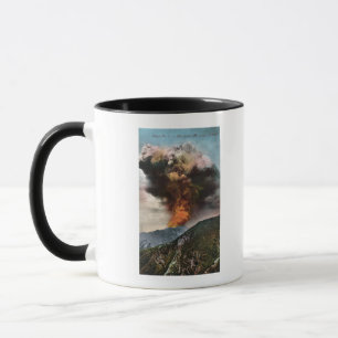 Mug Vue des feux de forêt dans les montagnes