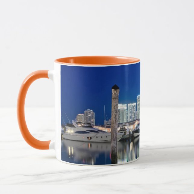 Mug Vue d'horizon avec la réflexion dans l'eau, Miami (Gauche)