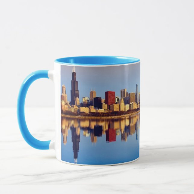 Mug Vue d'horizon de Chicago avec la réflexion (Gauche)