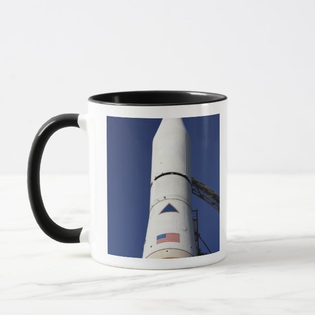 Mug Vue du cône avant de la fusée Delta IV (Gauche)