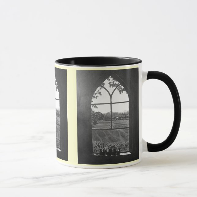 Mug Vue du paysage rural depuis la fenêtre de l'église (Droite)