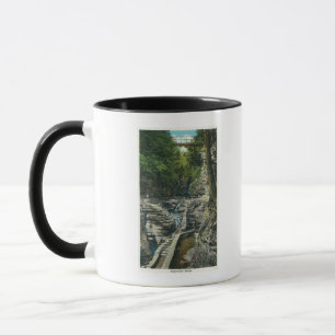 Mug Vue d'un pont suspendu