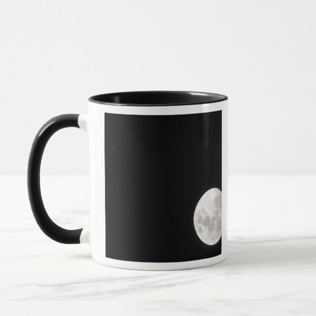 Mug Vue d'une pleine lune, montre aussi Mars (Gauche)