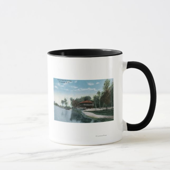 Mug Vue extérieure de Central Park Casino (Droite)
