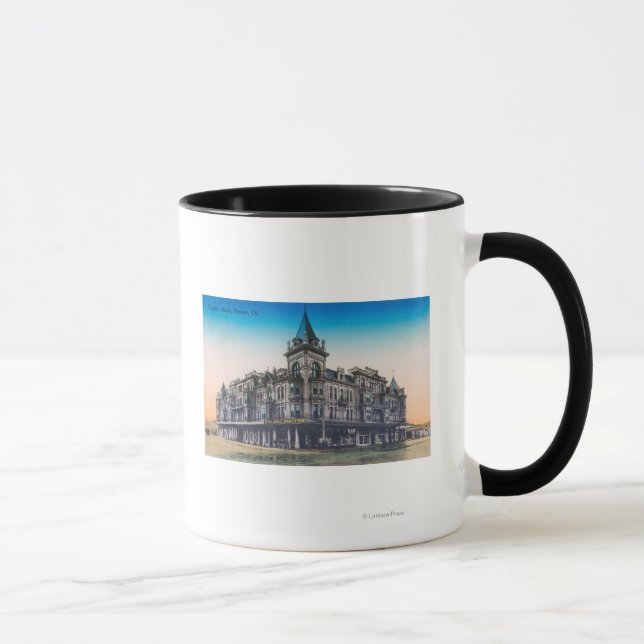 Mug Vue extérieure de Hughes HotelFresno, CA (Droite)