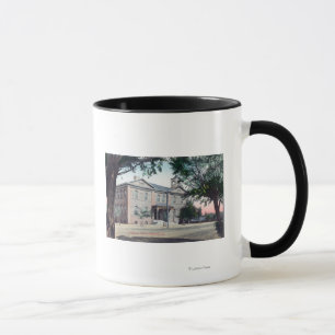 Mug Vue extérieure de la grammaire SchoolRedding, CA