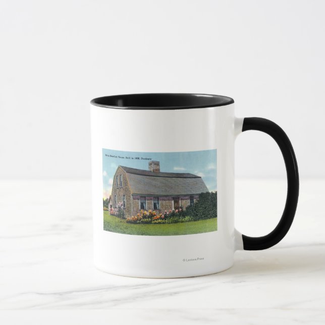 Mug Vue extérieure de Myles Standish House (Droite)