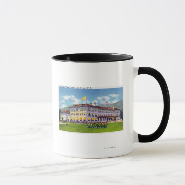 Mug Vue extérieure du Fort William Henry Hotel (Droite)