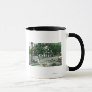Mug Vue extérieure d'une route HouseYreka, CA
