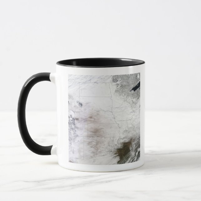 Mug Vue satellite d'une énorme tempête d'hiver au-dess (Gauche)