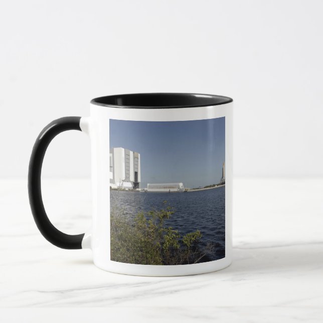 Mug Vue sur le bassin, navette spatiale Atlantis (Gauche)