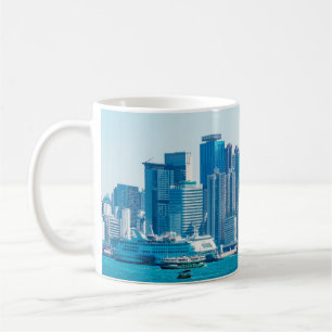 Mug Vue sur le port de Hong Kong à l'heure du jour.