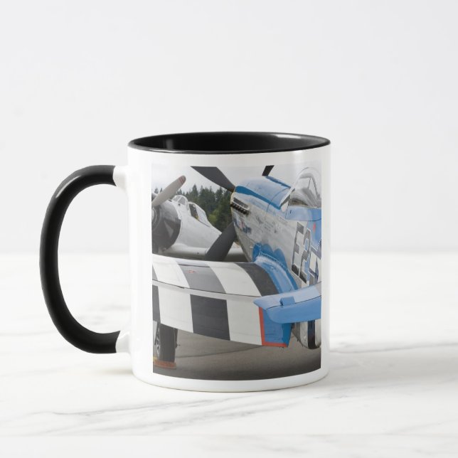 Mug Washington, Olympia,  spectacle aérien militaire.  (Gauche)