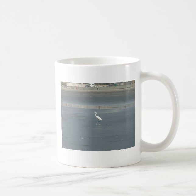 Mug White Bird on Grey Sand Beach Art Imprimer (Droite)