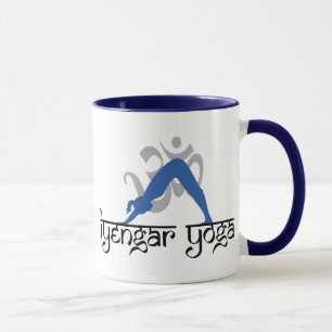 Mug Yoga orienté vers le bas d'Iyengar de chien