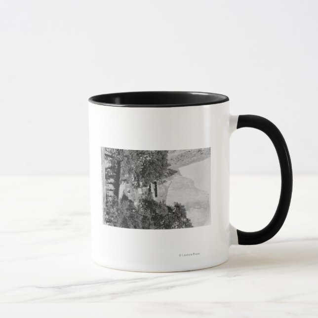 Mug Yosemite, CA - The Ahwahnee Lodge and El Capitan (Droite)