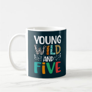 Mug Young Wild Et Cinq Funny 5e Anniversaire Girl Boy