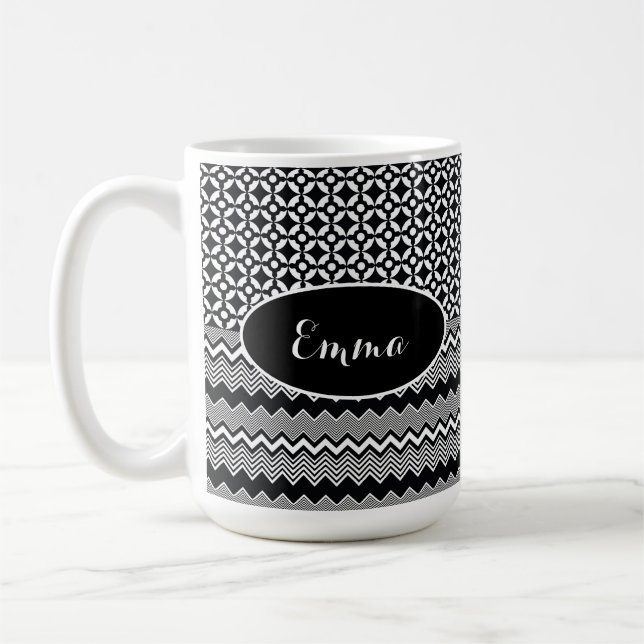 Mug Zags Zig noir et blanc et Motif de médaillon rétro (Gauche)