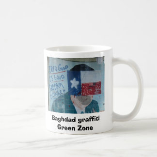Mug Zone verte de graffiti de Bagdad