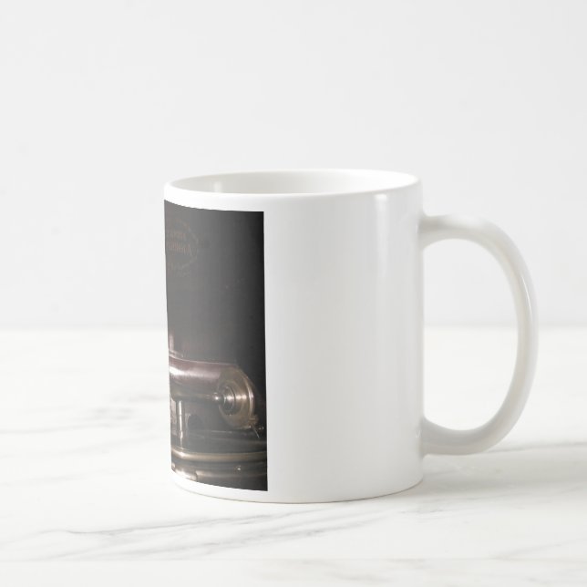 Murphy sur la TASSE de victrola (Droite)