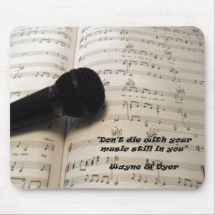 Musique et tapis de souris de microphone