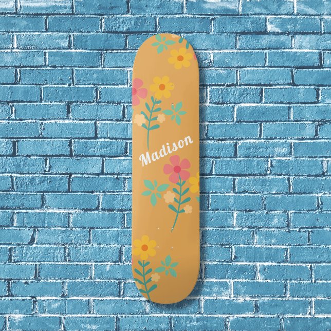Mustard Retro Daisy Bouquet Motif Skateboard (Créateur téléchargé)
