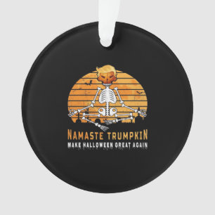 Namaste Trumpkin rend Halloween grand à nouveau Mé