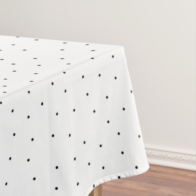 Nappe Blanche à Points Noirs Minimaliste (In Situ)