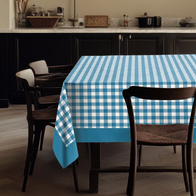 Nappe bleu intemporelle pour des repas confortable (Timeless Blue Plaid Tablecloth for Cozy Meals)