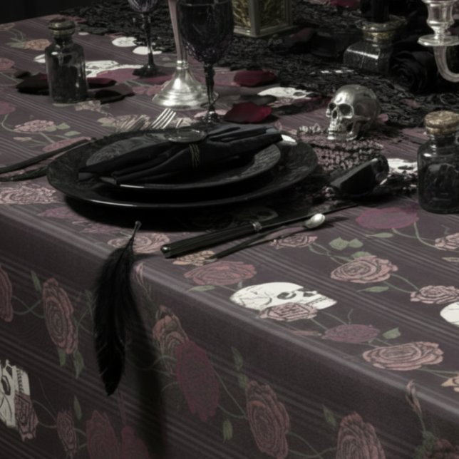 Nappe Bourgogne foncé Gothique Crâne et rayures de roses (Gothic Darj Burgundy Moody Floral Tablecloth. Skull and Roses Pattern for Gothic Wedding & Halloween)
