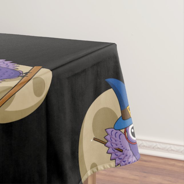 Nappe Chouette de l'assistant de dessin animé volant sur (In Situ)
