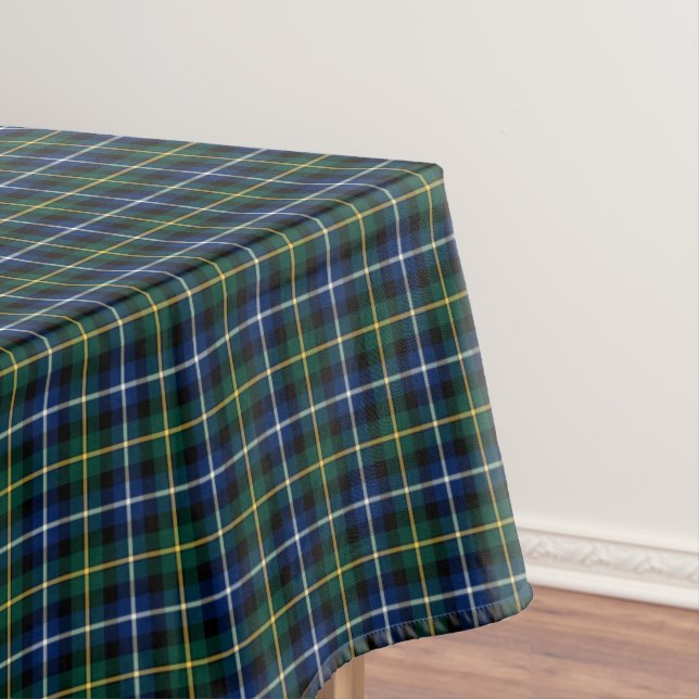 Nappe Clan MacNeil Dark Blue et Green Scottish Tartan (In Situ)