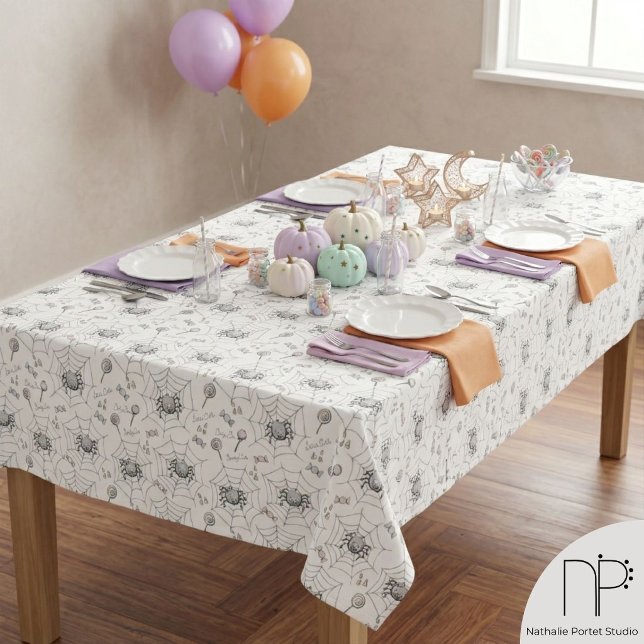 Nappe d'Halloween Bébé Araignée Mignonne Effrayant (Hand drawn cute spider Halloween tablecloth for baby showers and spooky autumn parties)