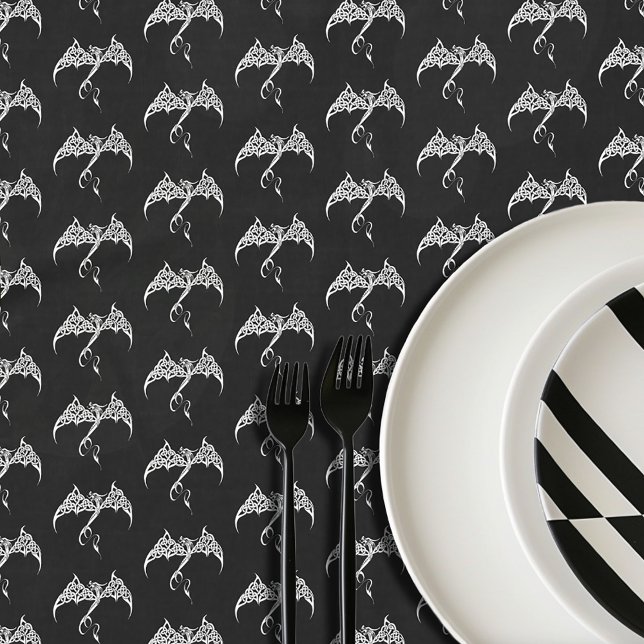 Nappe Dragon Tribal Celtique Entrelacs Noir Blanc Fantas (Créateur téléchargé)