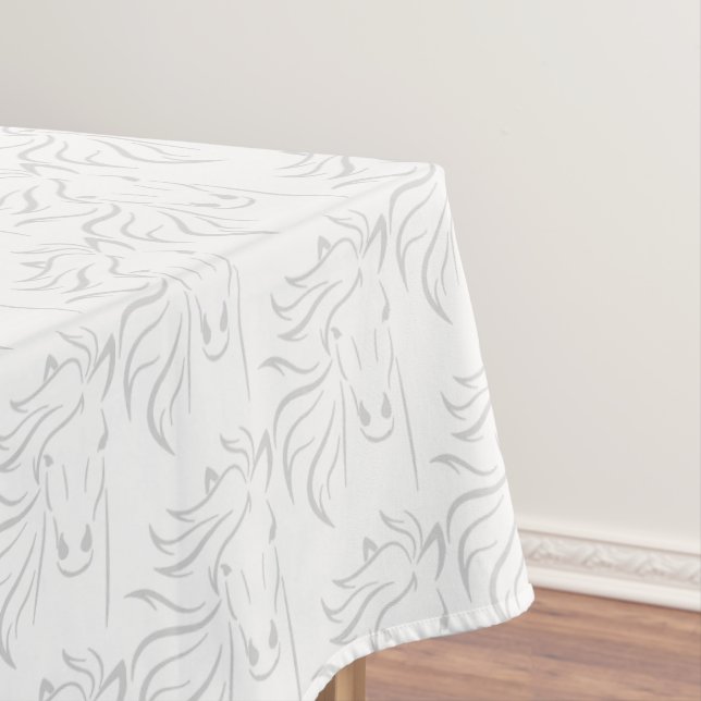 Nappe Élégant Motif de Cheval gris argent sur blanc moye (In Situ)