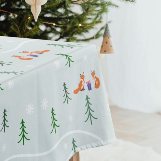 Nappe Élégante forêt scandinave de Noël (Elegant mint green Scandinavian winter forest Christmas tablecloth)
