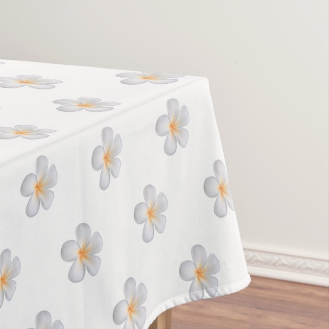 Nappe Fleurs de frangipanier plumeria sur fond blanc (In Situ)