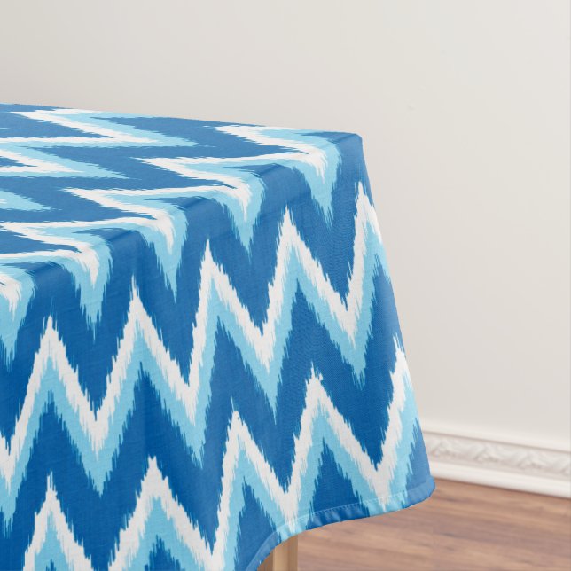 Nappe Ikat Chevron Stripes - Cobalt, Sky Blue et White (In Situ)