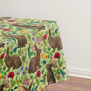 Nappe Lapins et fleurs sauvages sur le vert miel