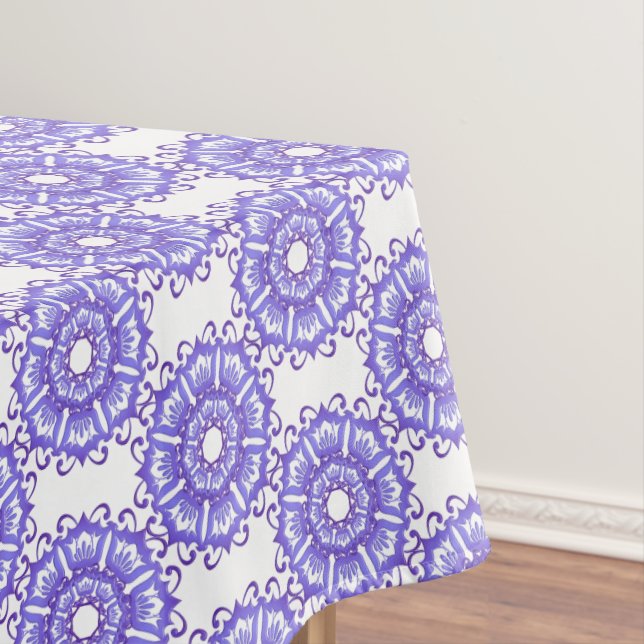 Nappe Mandala. violet floral (In Situ)
