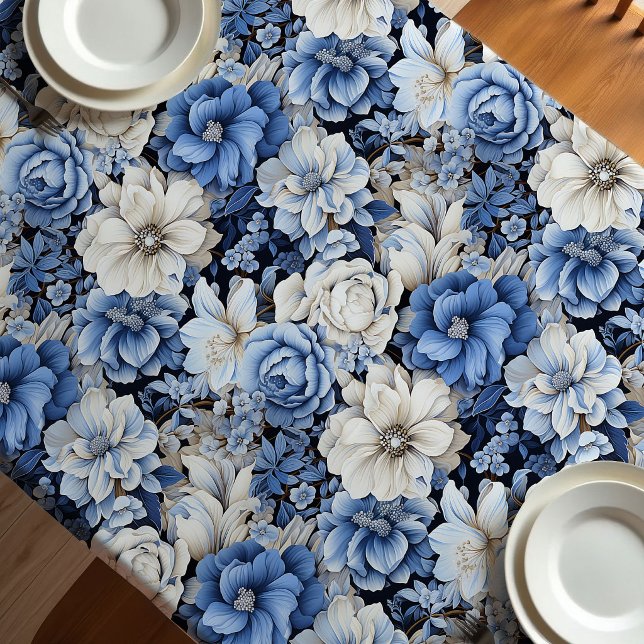 Nappe moderne florale bleu chic ivoire (Chic Blue White Ivory Floral Modern Tablecloth)