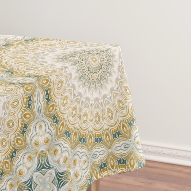 Nappe Motif de mandala or et blanc avec des accents de s (In Situ)