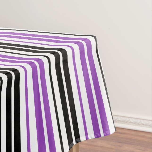 Nappe Motif de rayures blanches noires violettes  (In Situ)