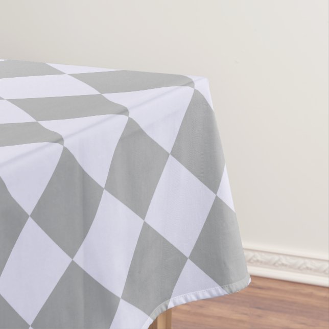 Nappe Motif diamant en gris et lavande (In Situ)