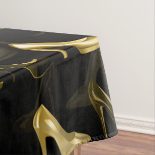 Nappe Motif d'or de chaussures de talons hauts